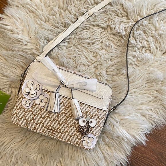 NWT Kate Spade Hayes Bee Embellishment Crossbody - Picture 3 of 11